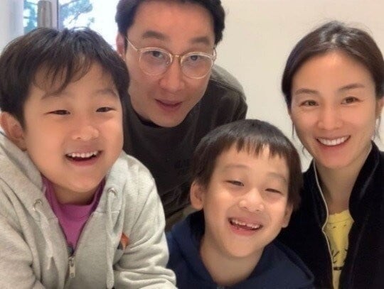 '먹튀·뒷광고 논란' 이휘재♥문정원, 캐나다 이민 이유 밝혀졌다…4년 만의 복귀에 쏠린 시선 [종합]