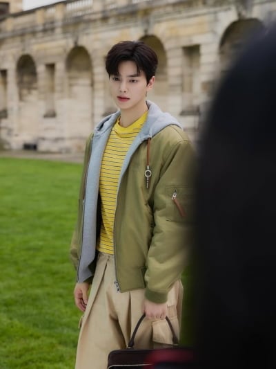 '얼굴천재' 송강, 30대 되니 더 잘생겨져…외모 X 피지컬 다 가진 '엄친아' 귀환