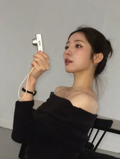 '20kg 감량' 성해은, 연하남과 결별설 휩싸이더니니…블랙 오프숄더 입고 '파격 근황'