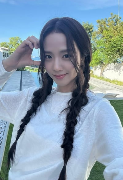 블랙핑크 지수, 노력 문제로 번진 '연기력 논란' 아는지 모르는지…'월간남친' 구독하라고