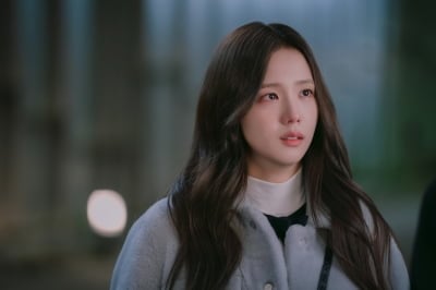 하는 작품마다 연기력 논란 불거졌는데…지수, 현실과 판타지 넘나드는 로맨스 ('월간남친')