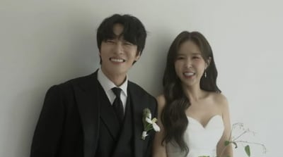 '대국민 결혼 반대' 신지♥문원, 비하인드 올렸다가…전국민 납득 완료시켰네