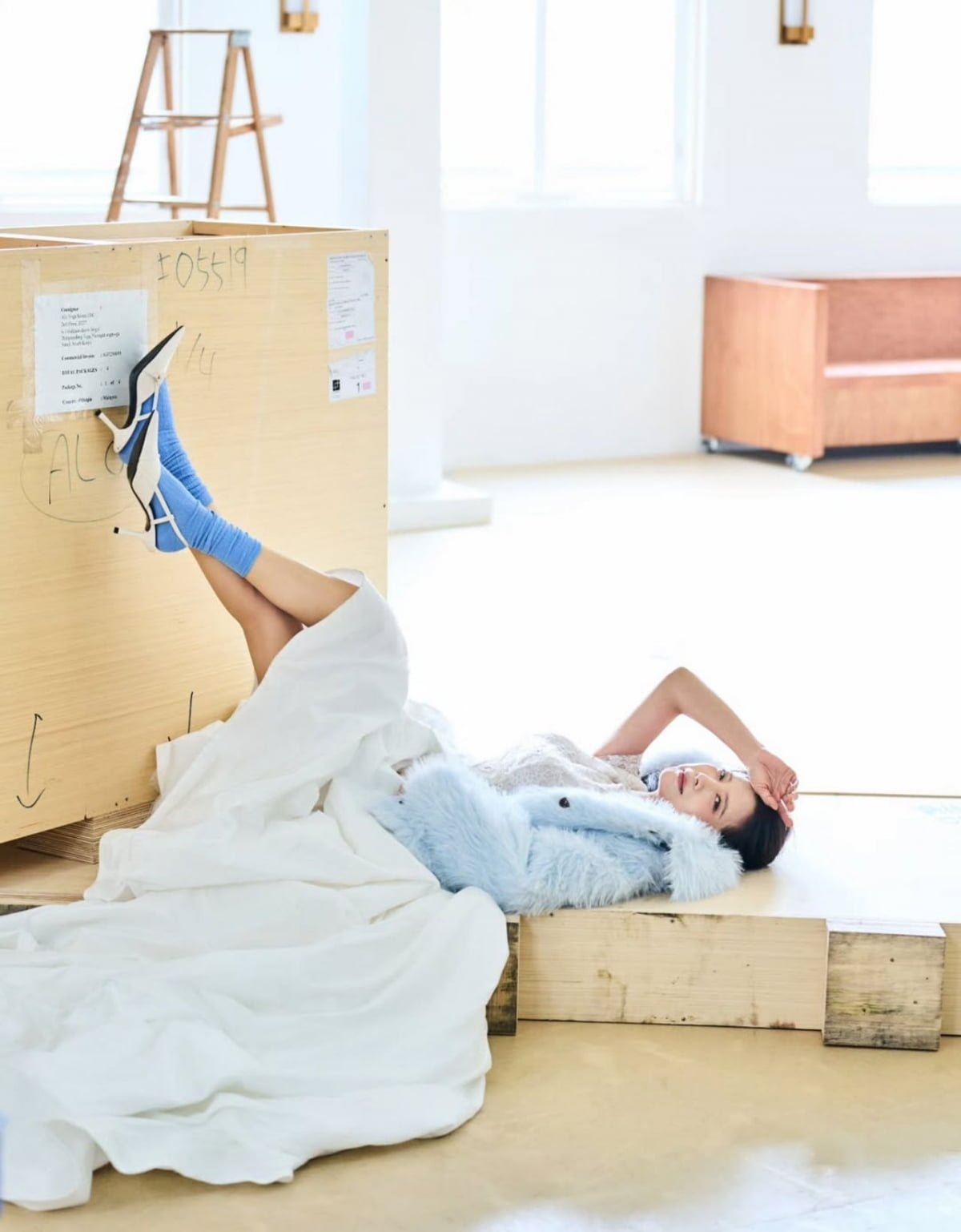 유선, 50세에 새 웨딩화보인가 했더니…쌍둥이 동생 같은 12살 딸 "기억하고파"