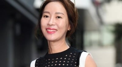 '국민 불륜녀' 김희정, 알고보니 55세 미혼이었다…"친오빠 사망, 조카들과 같이 살아" ('옥문아')