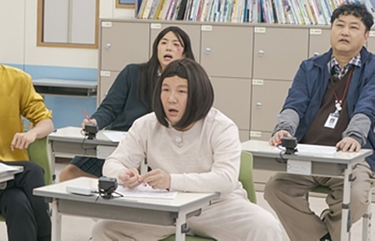 '조폭 연루설' 조세호, 충격 근황 포착…어깨에 닿을 듯한 머리+후즐근 추리닝 ('도라이버')