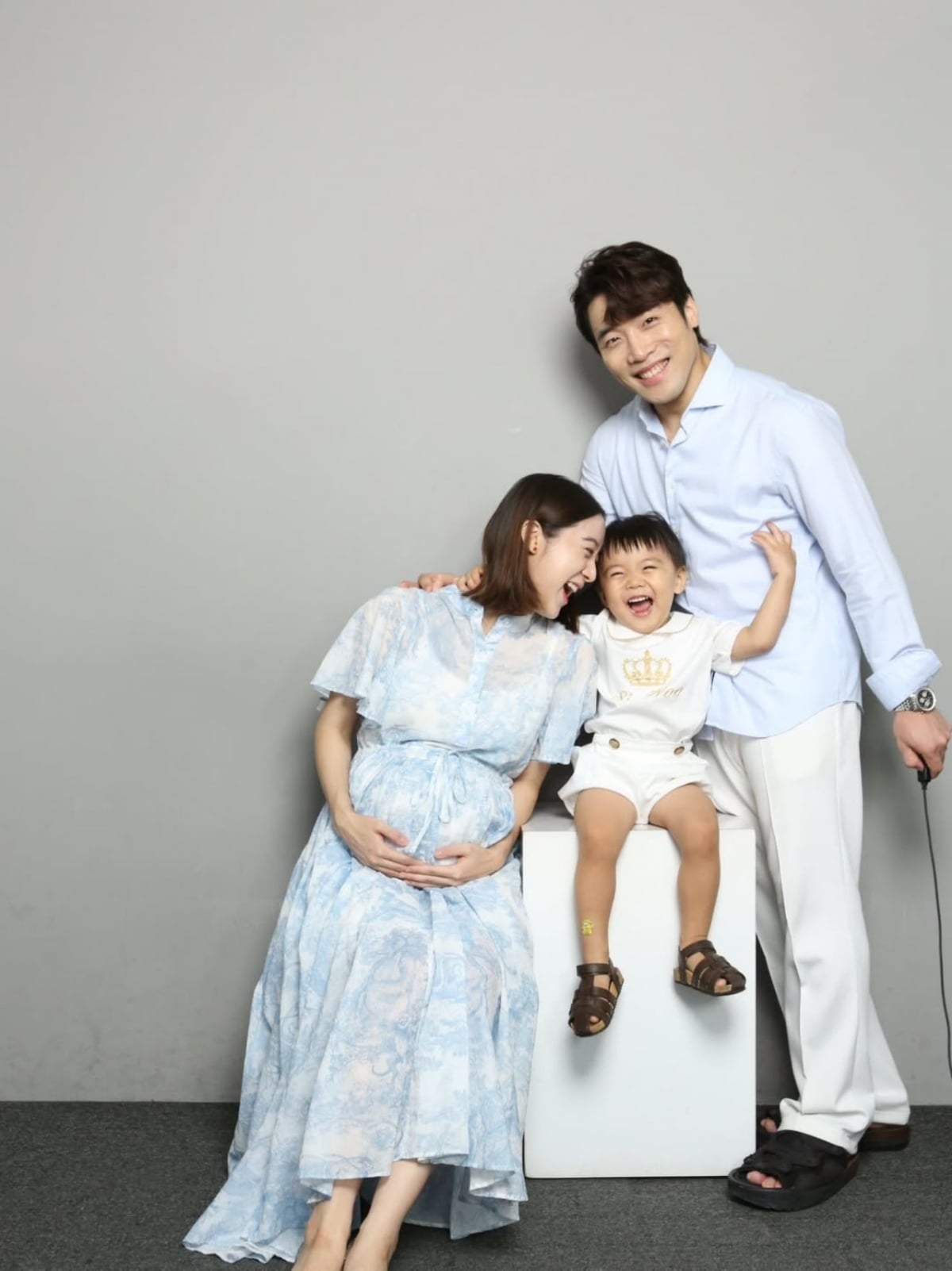 우혜림, 결혼 6년째에 '만삭 사진' 공개했다…둘에서 넷으로