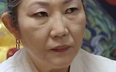 이경실, 결국 신내림 받고 무속인 됐다…"나 때문에 母 사망, 사는 의미 없어" ('특종세상')