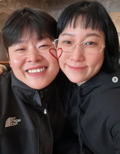 김영희, ♥10살 연하와 '더치페이' 할거라고…초밥 잘 사주는 개그우먼 누나