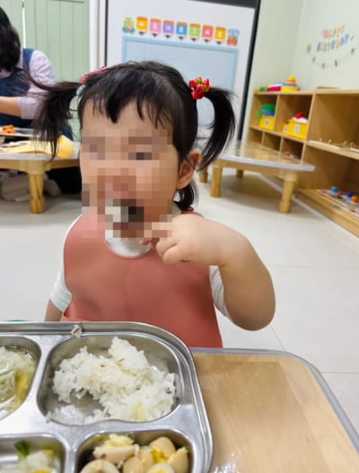 엄마가 밥 줬다면서…랄랄 딸 170cm까지 크겠어, 흰쌀밥이 한가득
