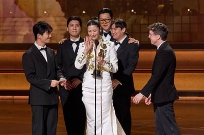 '뚝' 소감 잘린 '케데헌'…K콘텐츠, 화려한 축배 뒤에 남은 씁쓸한 숙제[TEN스타필드]