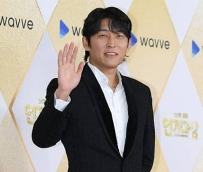 Actor Go Joon to Tie the Knot with Non-Celebrity Bride in April