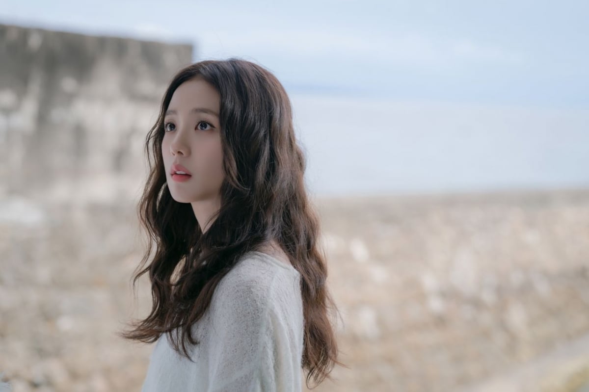 지수, 논란의 연기력이 오히려 더 화제…결국 화제성 1위 찍었다('월간남친')