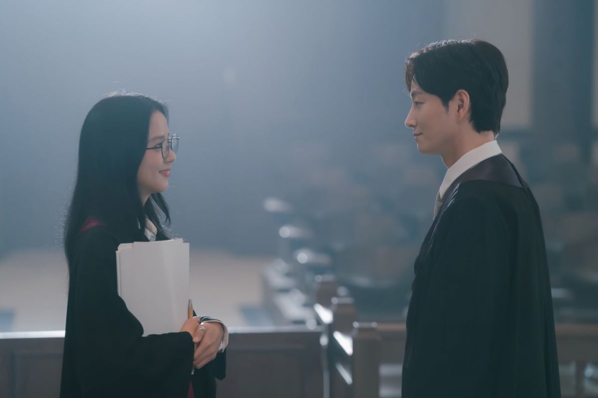 지수, 논란의 연기력이 오히려 더 화제…결국 화제성 1위 찍었다('월간남친')