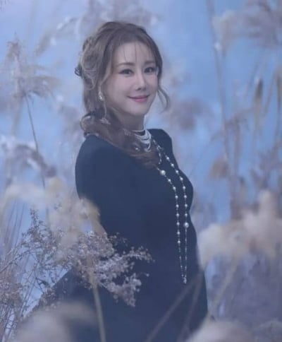 독식 논란에 "할말하않"…김소향, 마지막 공연 앞두고 '유리 파편' 깨지는 사고 당했다