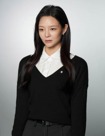 이솜, 유연석과 ♥핑크빛 터졌다…변호사 됐다더니 차갑고 도도한 모습 ('신이랑')