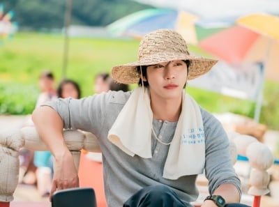 잘나가던 안효섭, 결국 화장품 개발 연구원 됐다…원료 재배까지 쓰리잡 가동 ('오매진')