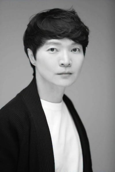 '닭집 오픈' 컨츄리꼬꼬 신정환, 탁재훈 재회 후 '실버버튼' 받더니…골드버튼까지 얻나