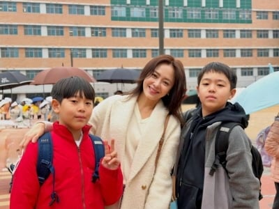 강성연, 이혼 4년 만에 새 기쁜 소식 전했다…"벅찬 오늘"