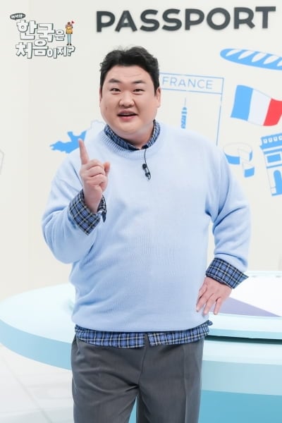 '4살 연하♥' 김준현, 외도 고백했다…"10년 가까이 함께 하다보니 애정 생겨" ('어서와')