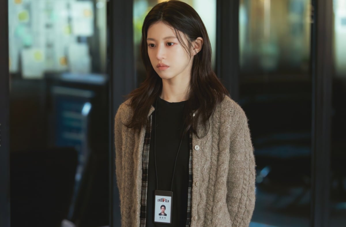 JTBC 새 토일드라마 ‘모두가 자신의 무가치함과 싸우고 있다’ 공개 스틸컷 / 사진제공= 스튜디오 피닉스·SLL·스튜디오 플로우