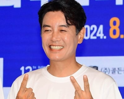 김대희, ♥승무원 아내 공개하더니 공식석상서 파격 행보…'사탕 키스' 제안('독박투어4')