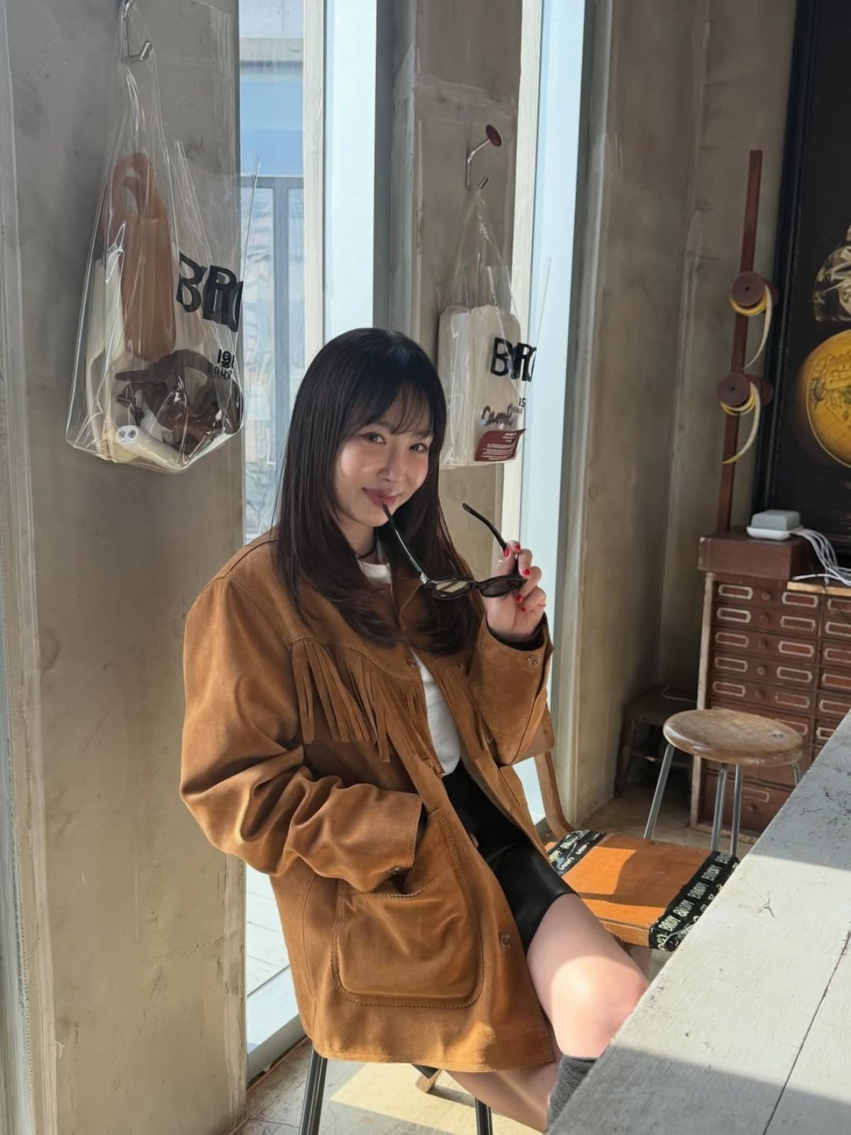 배우 강예원이 앞트임 수술 복원 후 근황을 전했다. 사진 = 강예원 인스타그램