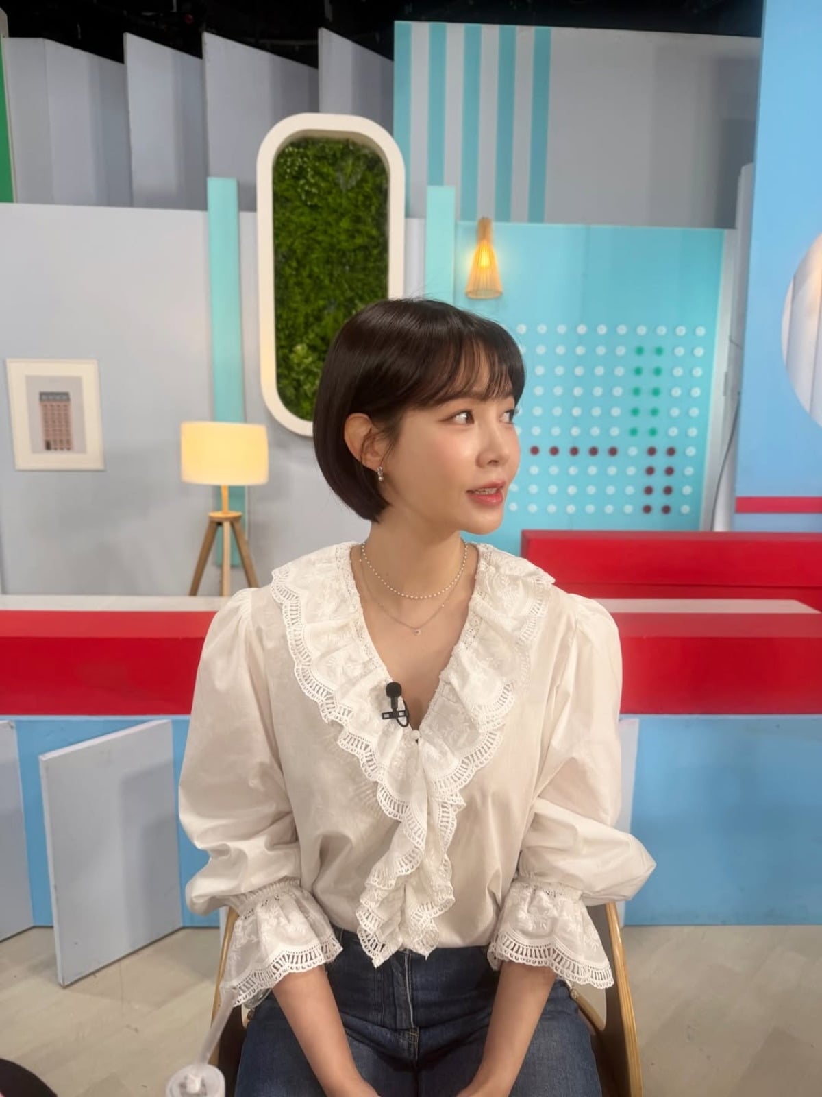 배우 최윤영이 단발머리로 동안 미모를 뽐내고 있다. 사진 = 최윤영 인스타그램