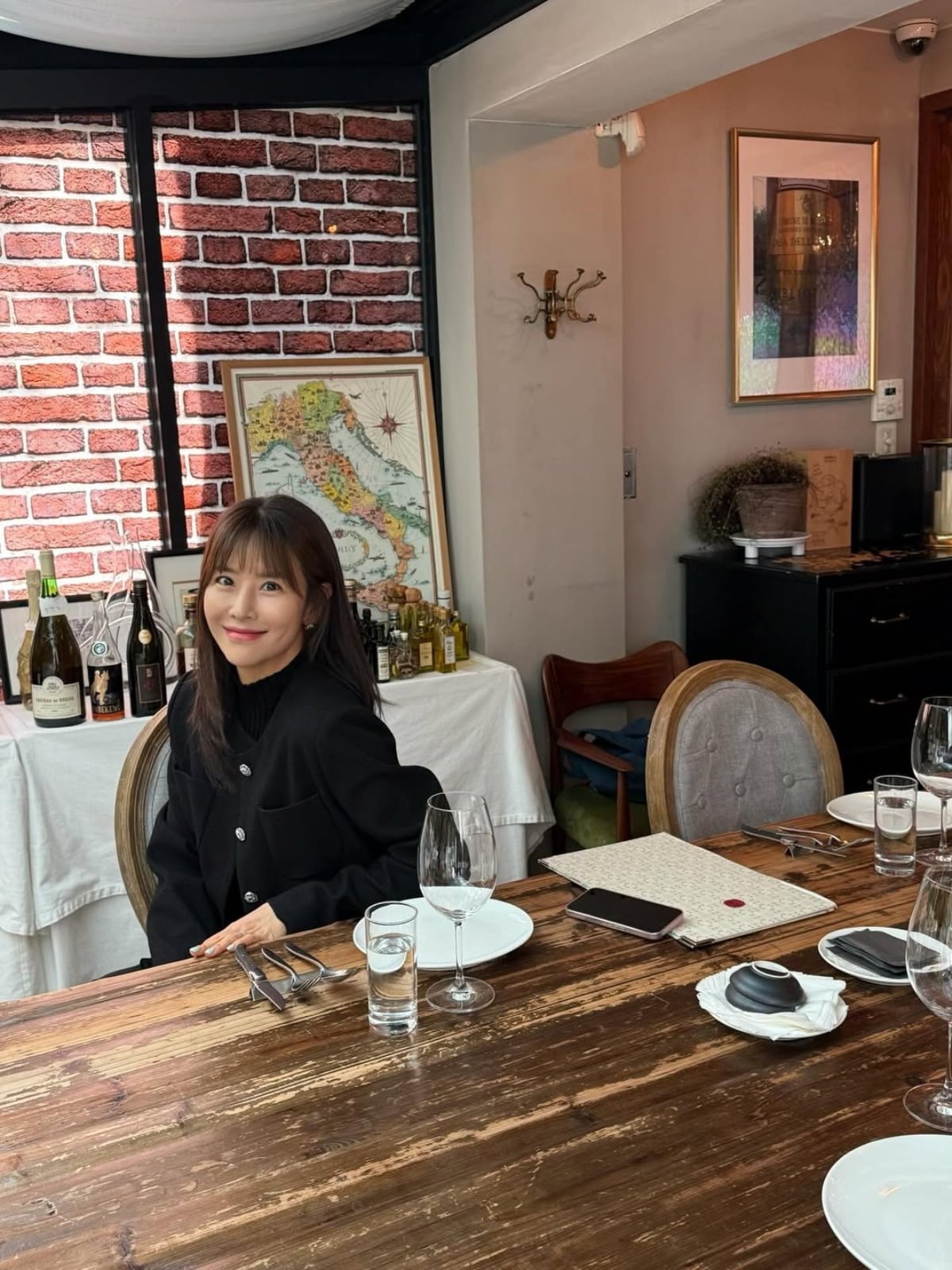 배우 이연두가 쌍둥이 출산 후에도 변치 않는 미모를 담은 근황을 공개해 팬들의 뜨거운 반응을 얻고 있다. 사진 = 이연두 인스타그램