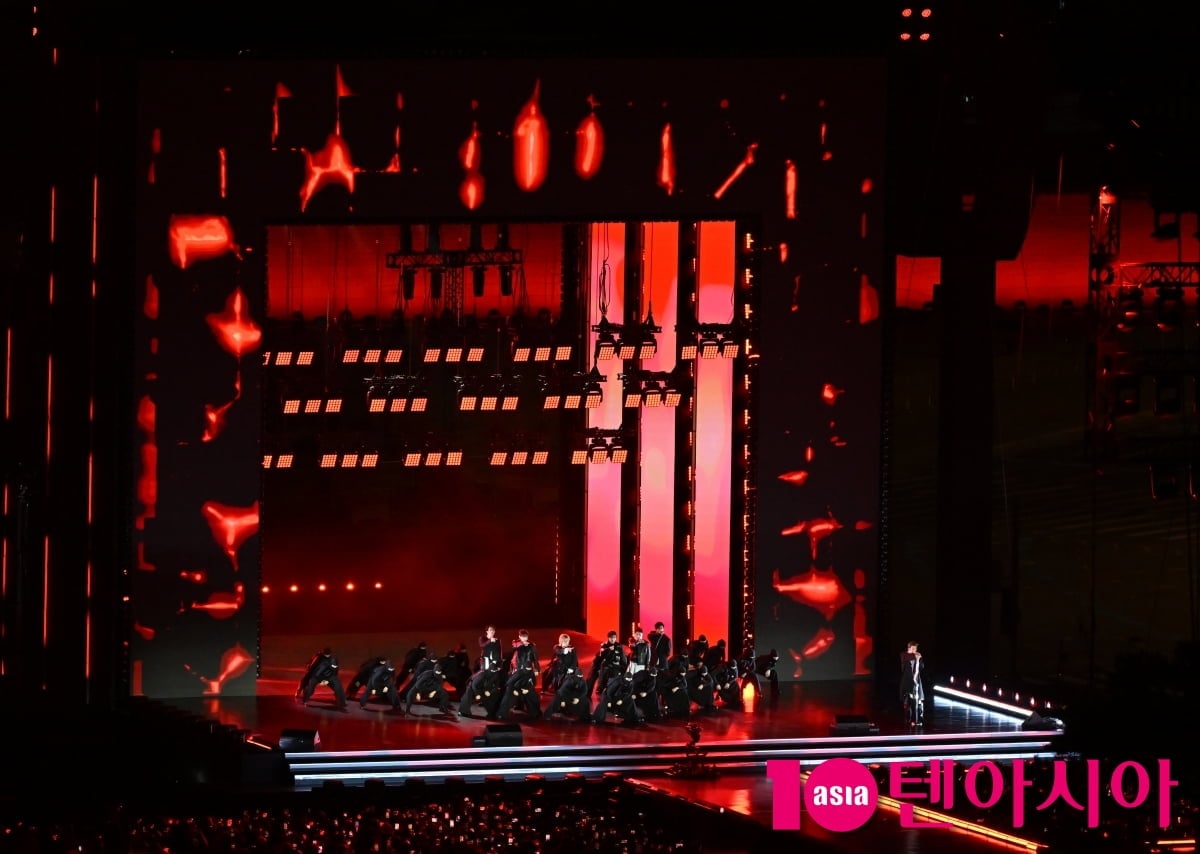 돌아온 방탄소년단 완벽한 컴백 무대[TEN포토+]