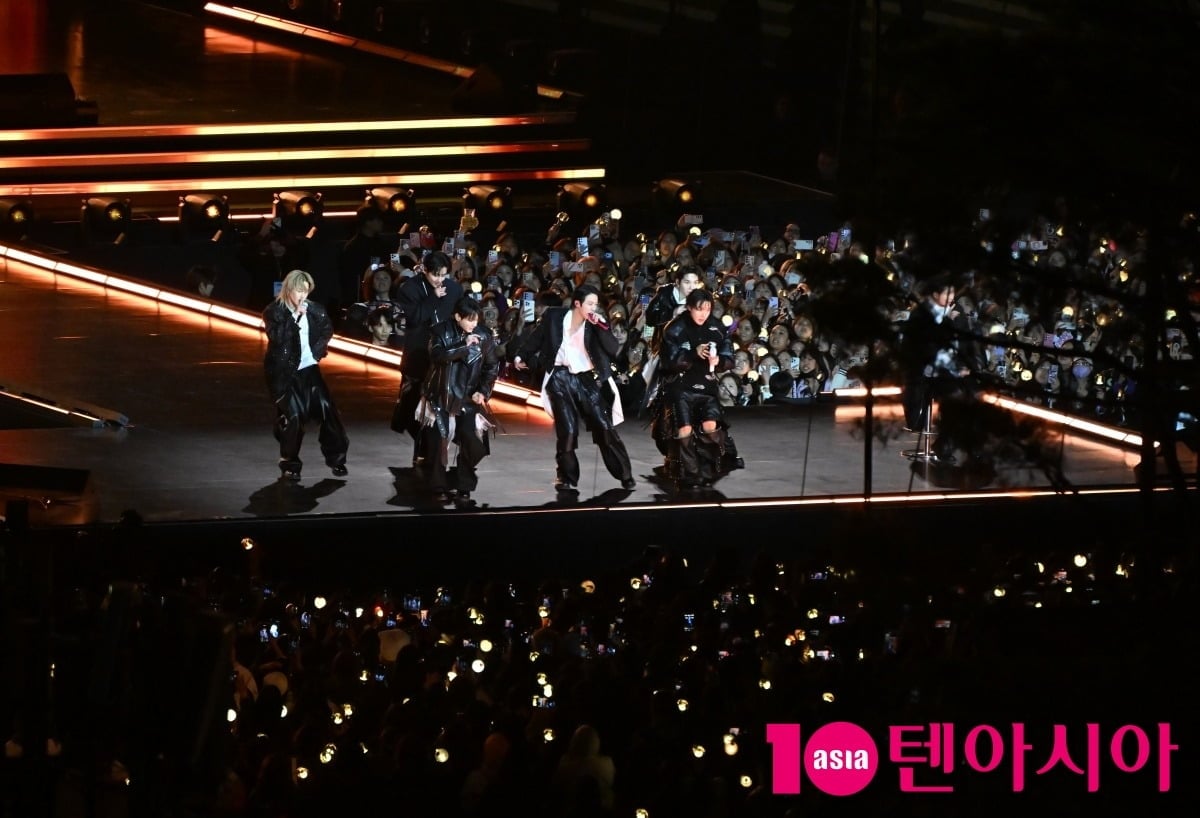 돌아온 방탄소년단 완벽한 컴백 무대[TEN포토+]