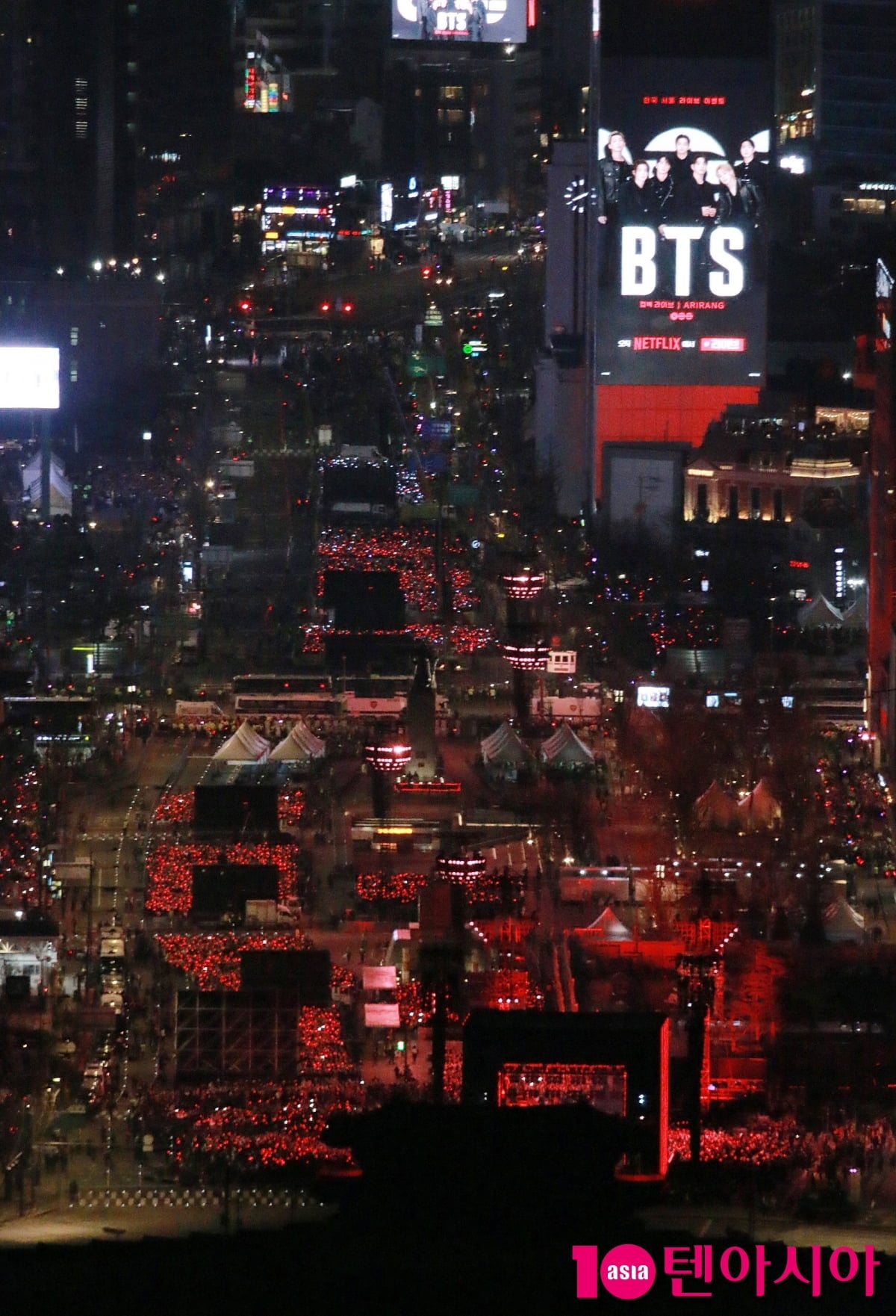 방탄소년단, 아리랑을 떼창하는 아미들[TEN포토+]