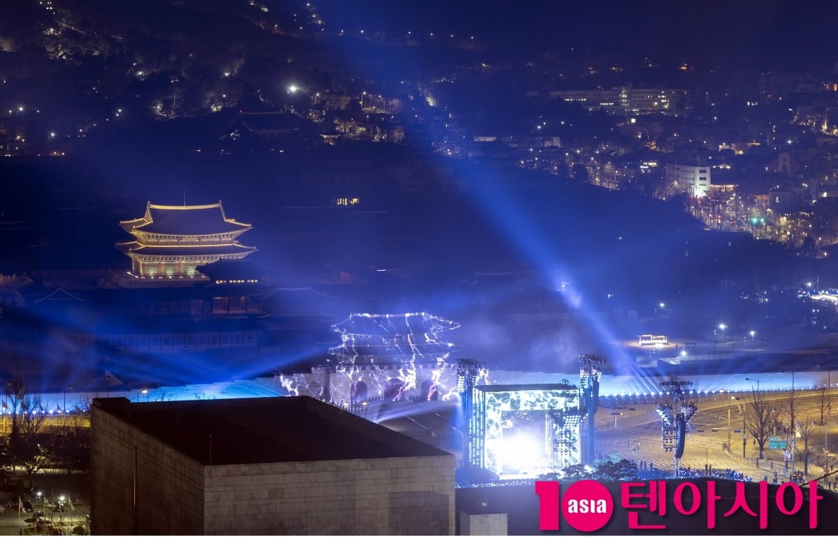 방탄소년단, 아리랑을 떼창하는 아미들[TEN포토+]