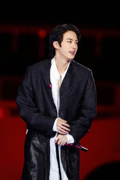 방탄소년단 진, 어둠 속에서 더 빛나는 월드와이드 핸섬[TEN포토]