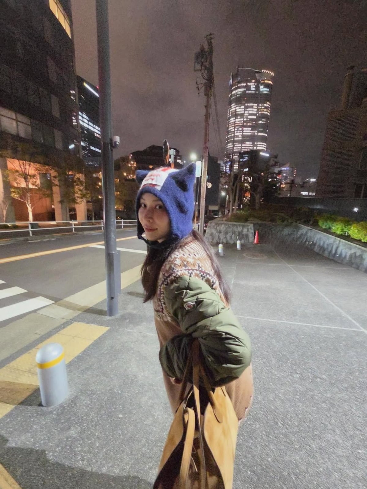 배우 고소영이 도심 야경 속 근황 사진을 공개했다. 사진 = 고소영 인스타그램