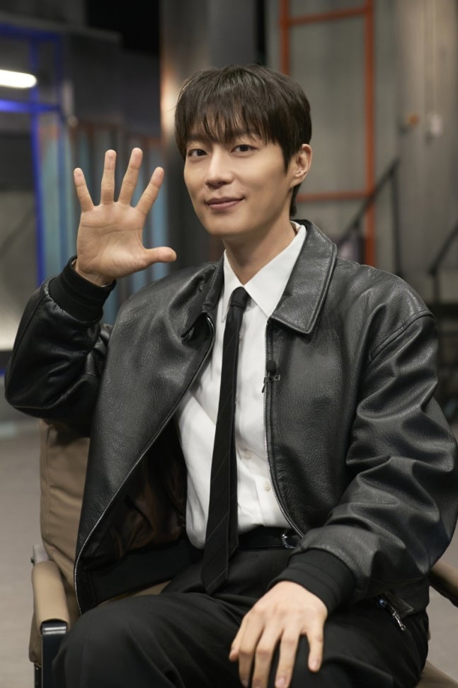 그룹 하이라이트 멤버 윤두준이 높은 경쟁률을 뚫고 새 프로그램에 합류했다. / 사진=E채널 '용감한 형사들5'