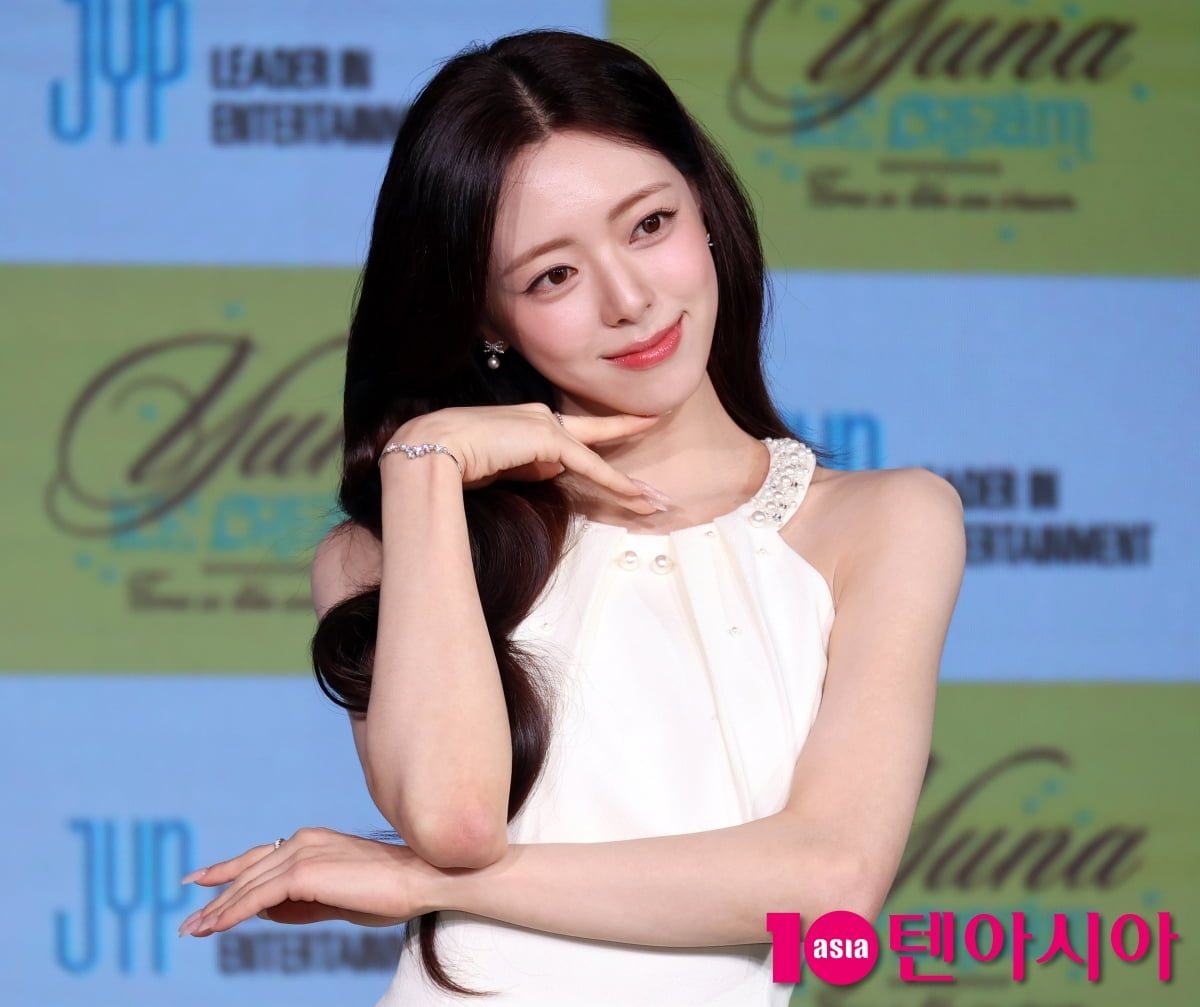 있지 유나, 월요병 날리는 미모...아름다운 미소[TEN포토+]