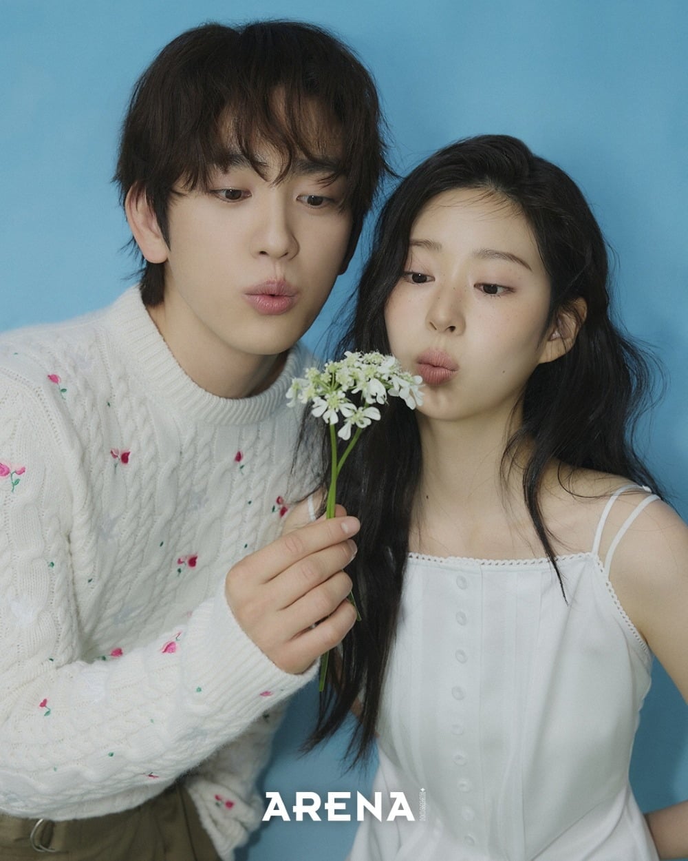 '샤이닝'의 주연 배우 박진영과 김민주가 화보 촬영을 통해 호흡을 맞추고 있다./사진제공=아레나