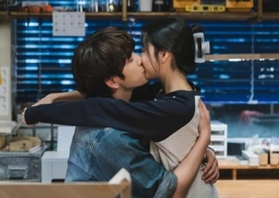 결국 0%대 시청률 굴욕 썼다…박진영, 애틋한 ♥첫사랑 로맨스에도 아쉬운 성적 ('샤이닝')