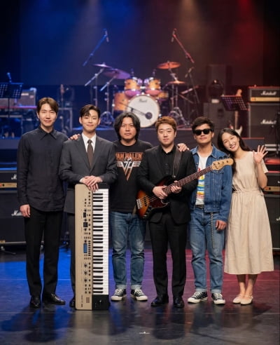 록 밴드 업스케이프, '싱어게인4' 10호 가수와 손 잡았다…신곡 '배드 초이스' 발매