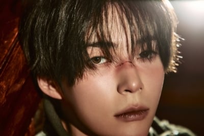 성한빈, 제로베이스원 5인조 재편 후 결국 홀로서기 나섰다…몰라보게 성숙해진 비주얼