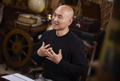 BTS가 美서 회식했다던 그 식당…'흑백2' 유명 셰프, 속내 밝혔다 "길어야 5년" ('강호동네서점')