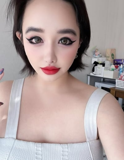 박봄, 산다라박 향한 사과는 없었다…20일 만에 자랑한 건 '본인 얼굴'