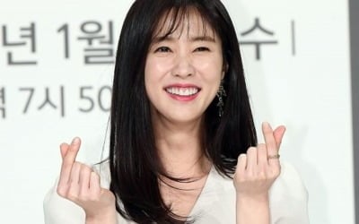 '44세' 이수경, ♥8살 연하 CEO와 '공개 연애'에 입 열었다…"3년 전이 마지막" ('옥문아')