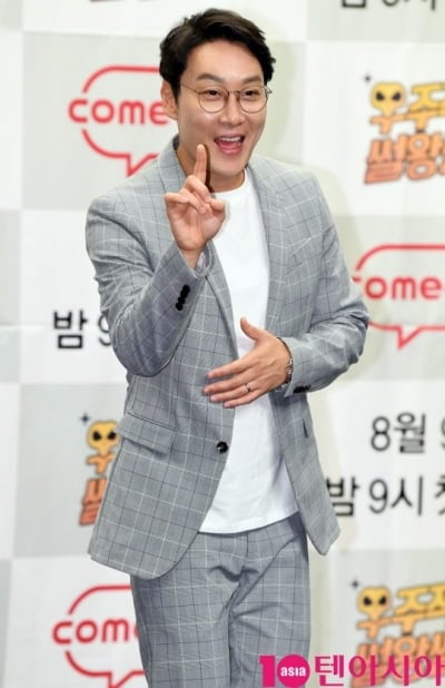 이휘재, 고개 숙였다…"母 기일에 섭외 연락받아, 30년 방송 생활 되짚어봐" ('불후')[종합]