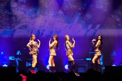 키스오브라이프, 아시아 팬미팅 투어 포문 '활짝'