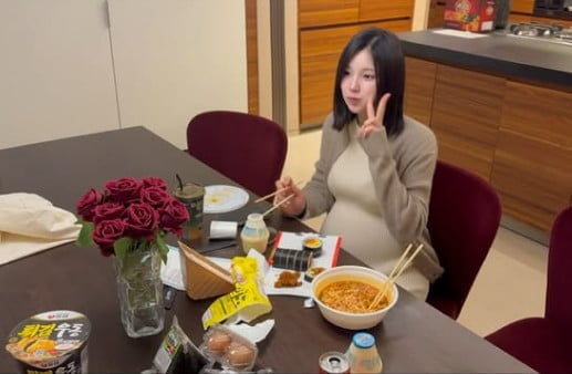 그룹 앨리스 출신 소희가 임신부터 출산까지의 근황을 알렸다. / 사진=소희 SNS