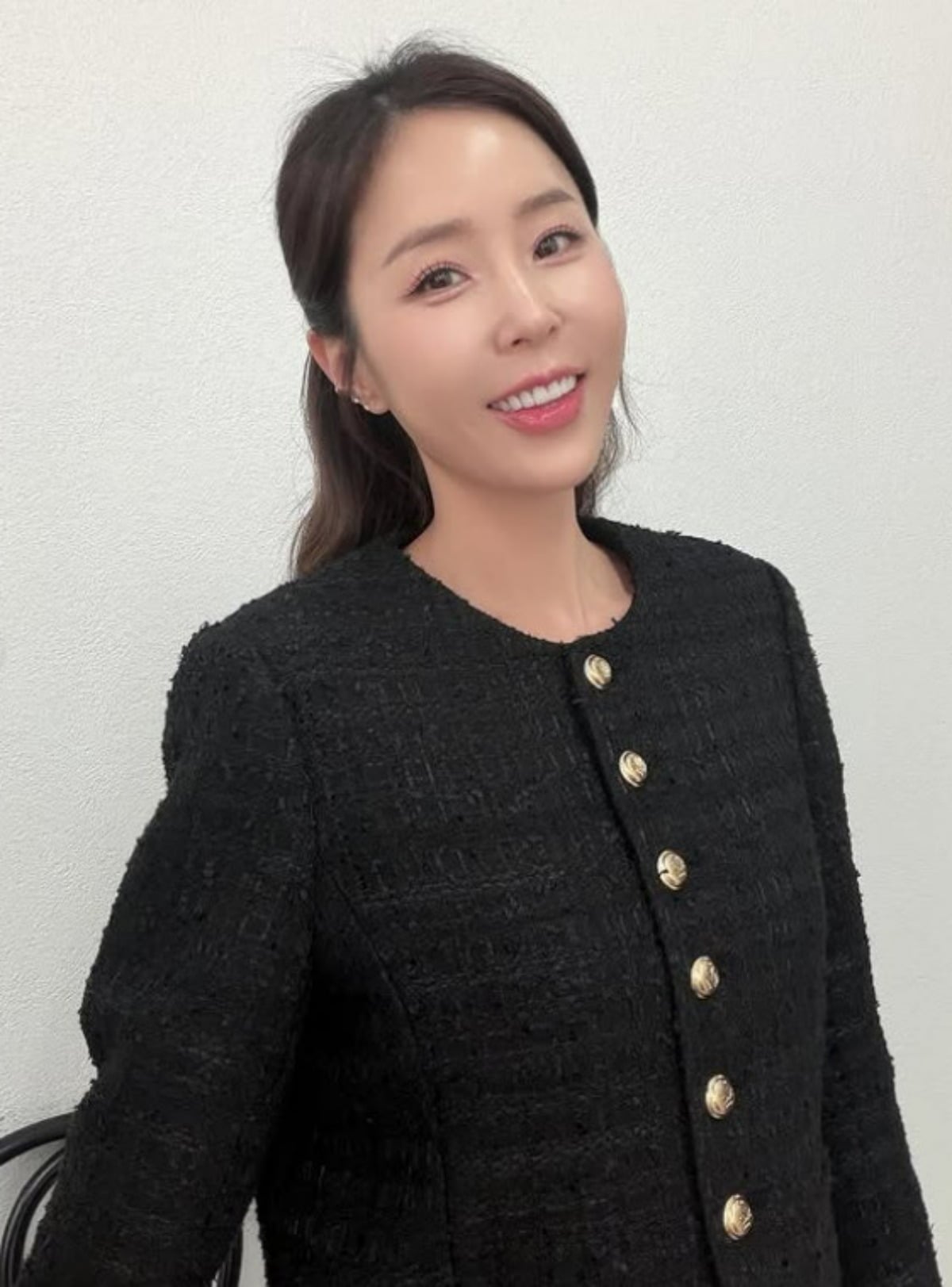 그룹 코요태 멤버 신지가 피부 시술을 인증했다. / 사진=신지 SNS