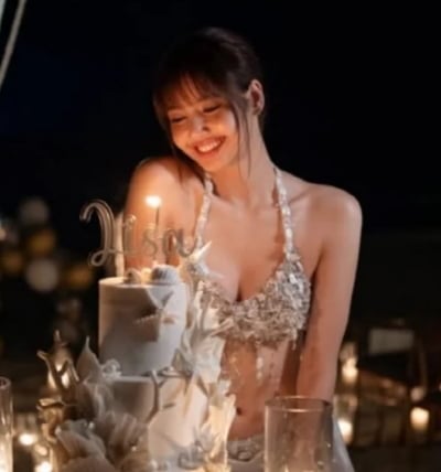 블핑 리사, 제니에 지지 않아…비키니 입고 20대 마지막 생일 파티