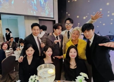 '이민우 결혼식 불참' 신혜성 불화설에…김동완 "조용히 살고 싶다는데 왜"