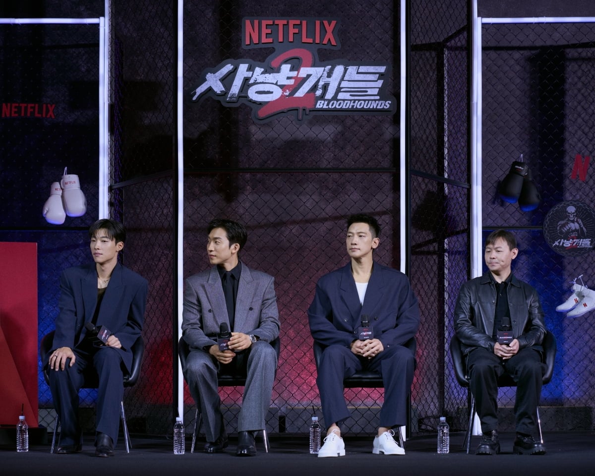 넷플릭스 '사냥개들' 시즌2 배우 우도환, 이상이, 정지훈이 포즈를 취하고 있다 / 사진제공=넷플릭스 